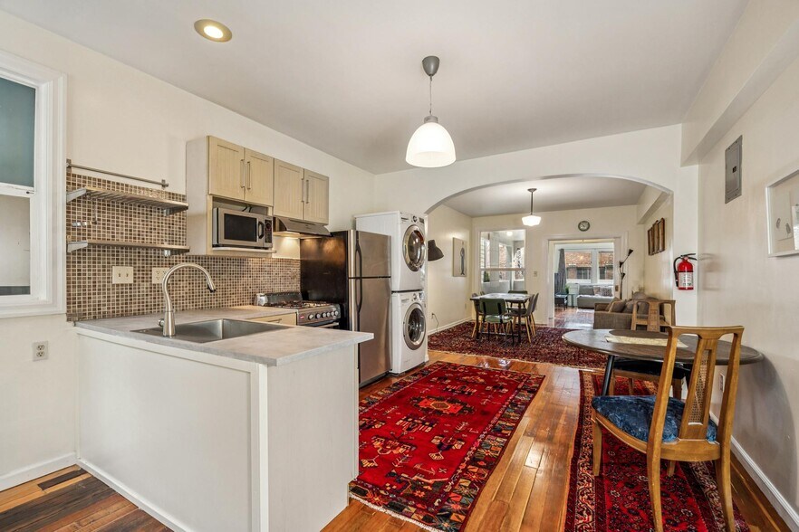 More Photos Of 356 24th St, Oakland Freestanding For Sale