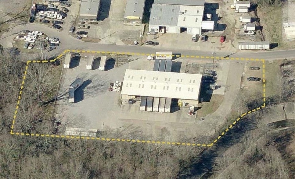 More Photos Of 6722 Bicentennial Pl, Baton Rouge Truck Terminal For Lease