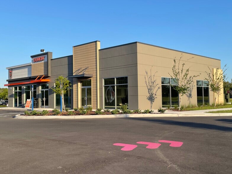 More Photos Of 24352 State Road 44, Eustis General Retail For Sale