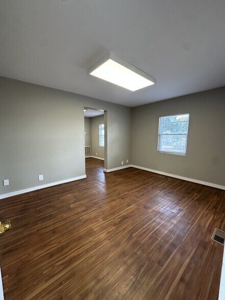 More Photos Of 2412 Felts Ave, Nashville Office For Lease