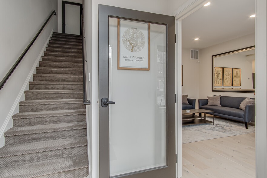 More Photos Of 129 W Patrick St, Frederick Office Residential For Sale