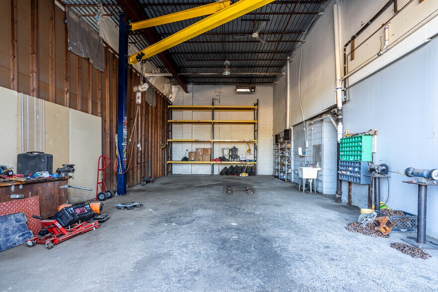 More Photos Of 1249 Byberry Rd, Philadelphia Warehouse For Sale
