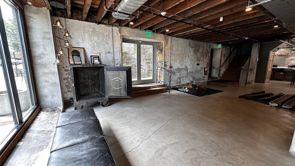 More Photos Of 225 Ferry St, Easton Office Residential For Lease