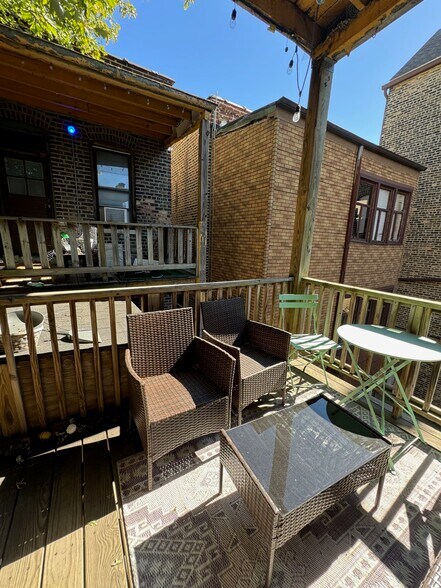 More Photos Of 2019 N Damen Ave, Chicago Storefront Retail Residential For Sale