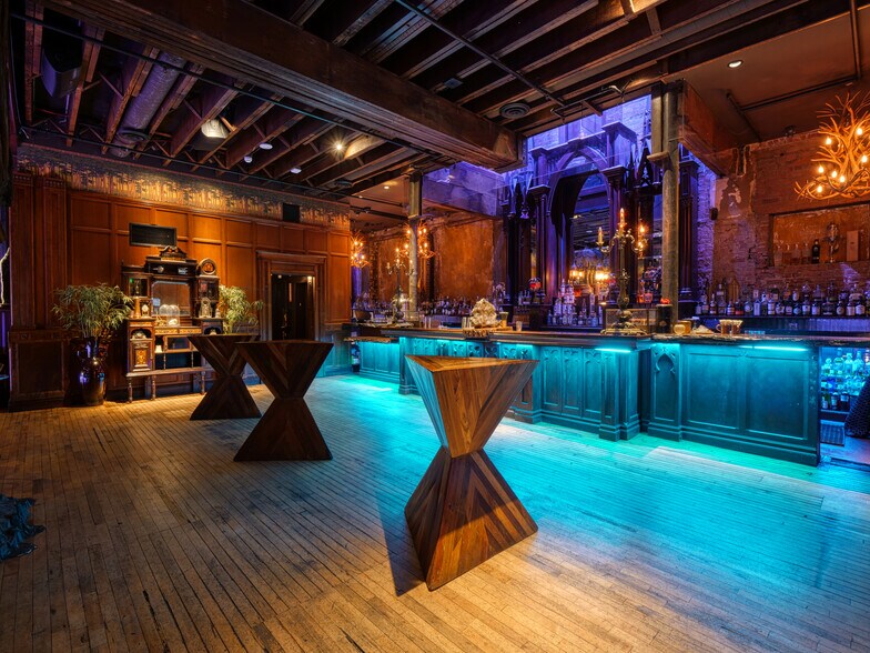 More Photos Of 648-654 S Broadway, Los Angeles General Retail For Lease