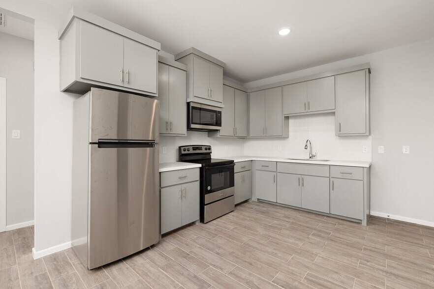 More Photos Of 1601 Hyatt Ave, Pharr Multifamily For Sale