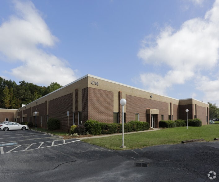 More Photos Of 4740 Dwight Evans Rd, Charlotte Warehouse For Lease