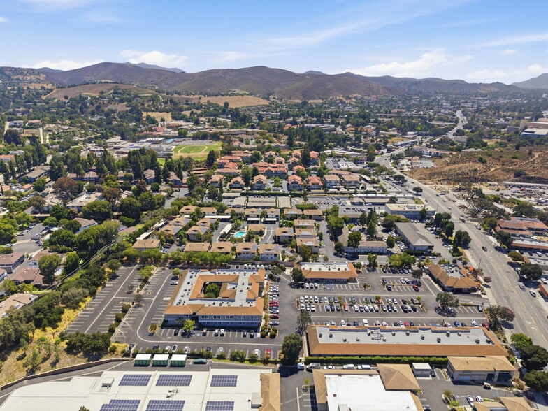 More Photos Of 1321-1345 E Thousand Oaks Blvd, Thousand Oaks Unknown For Lease