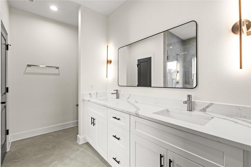 More Photos Of 4521 Newberry St, Houston Multifamily For Sale