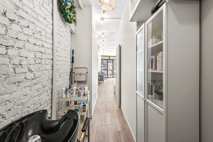 More Photos Of 251-253 Metropolitan Ave, Brooklyn Apartments For Lease