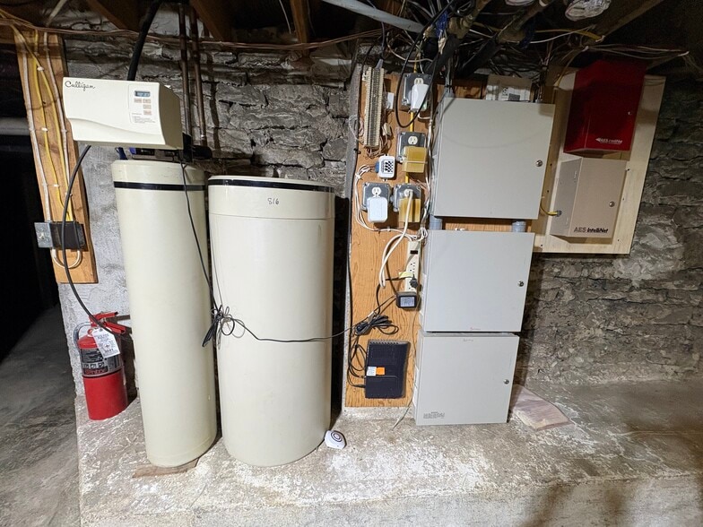 More Photos Of 816 Main St, Lafayette Storefront Retail Residential For Lease