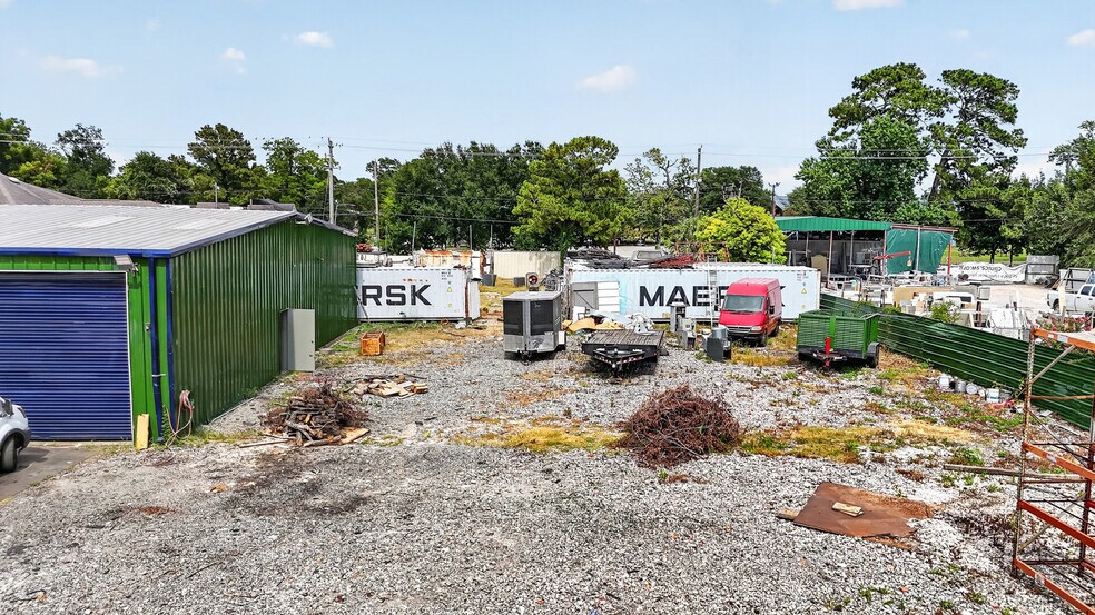 More Photos Of 9024 Eastex Fwy, Houston Auto Repair For Sale