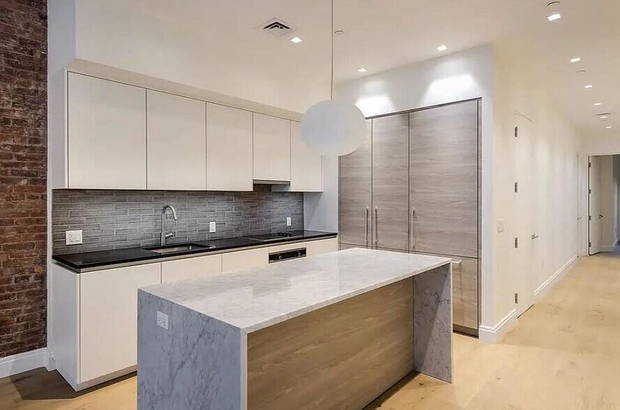 More Photos Of 222 Livingston St, Brooklyn Multifamily For Sale