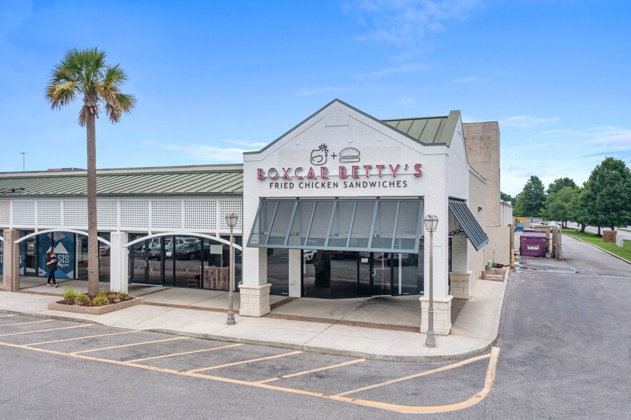 More Photos Of 7800 Rivers Ave, North Charleston Unknown For Lease