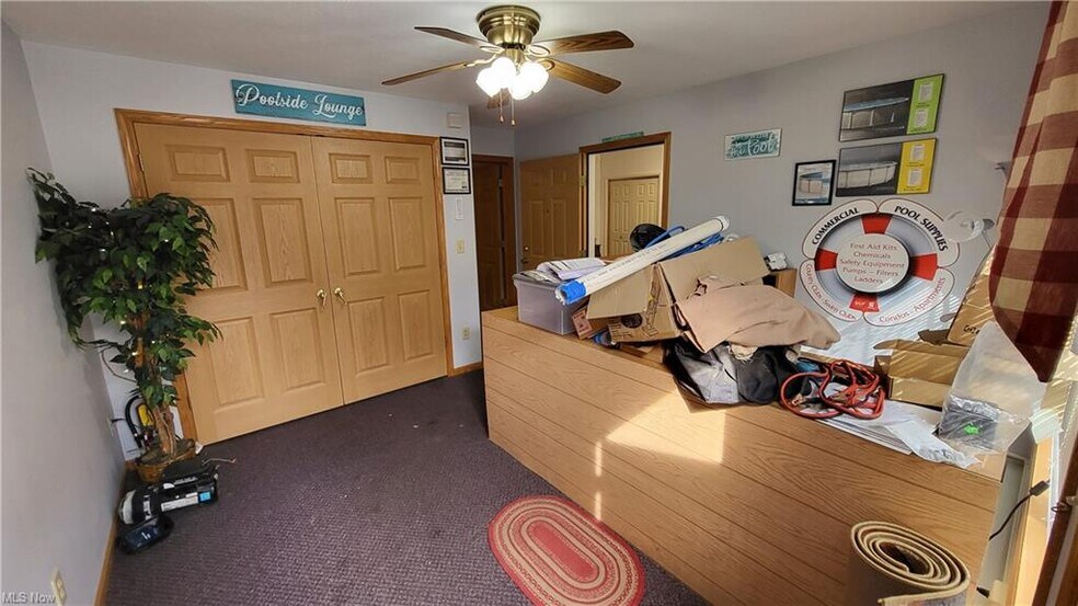 More Photos Of 1335 S Lundy Ave, Salem Self Storage For Sale