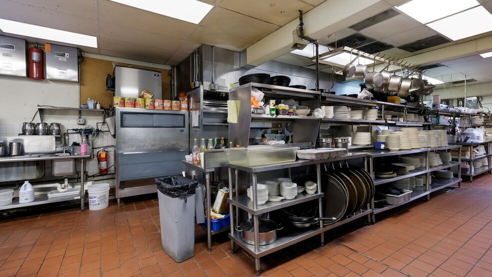 More Photos Of 1373 Easton Rd, Warrington Restaurant For Sale