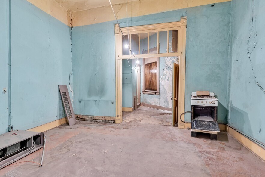 More Photos Of 111-117 Central Plz, Pueblo Storefront Retail Residential For Sale