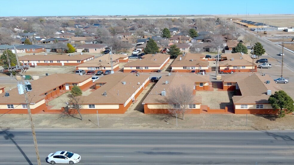 More Photos Of 1725 E 1st St, Dumas Multifamily For Sale