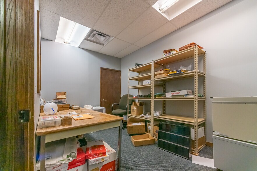 More Photos Of 100-106 S Main st, Ishpeming Bank For Sale