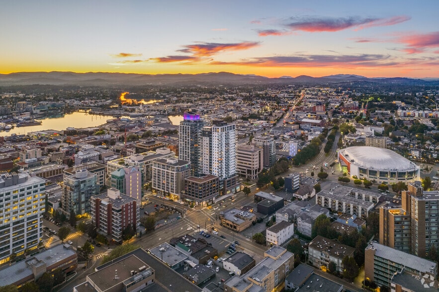 More Photos Of 1700 Blanshard St, Victoria Apartments For Lease