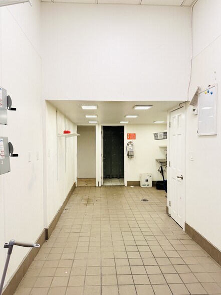 More Photos Of 181 Orchard St, New York Storefront Retail Office For Lease