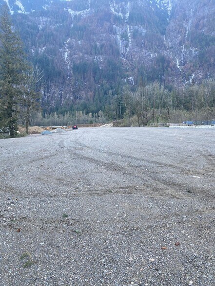 More Photos Of 61934 Estell Rd, Hope Land For Lease