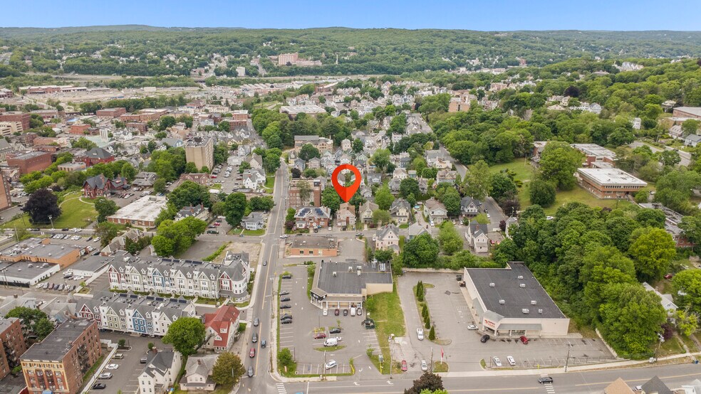 More Photos Of 135 Prospect St, Waterbury Apartments For Sale