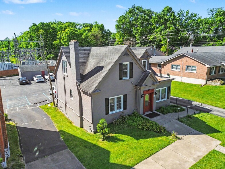 More Photos Of 1618 Harrodsburg Rd, Lexington Medical For Sale