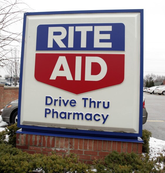 More Photos Of 800 Ann Arbor Rd W, Plymouth Drugstore For Lease