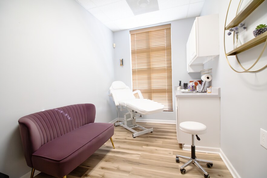 More Photos Of 502 McKnight Dr, Knightdale Office For Sale