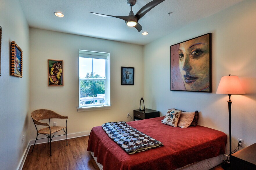 More Photos Of 215 S Palmetto Ave, Daytona Beach Office For Sale