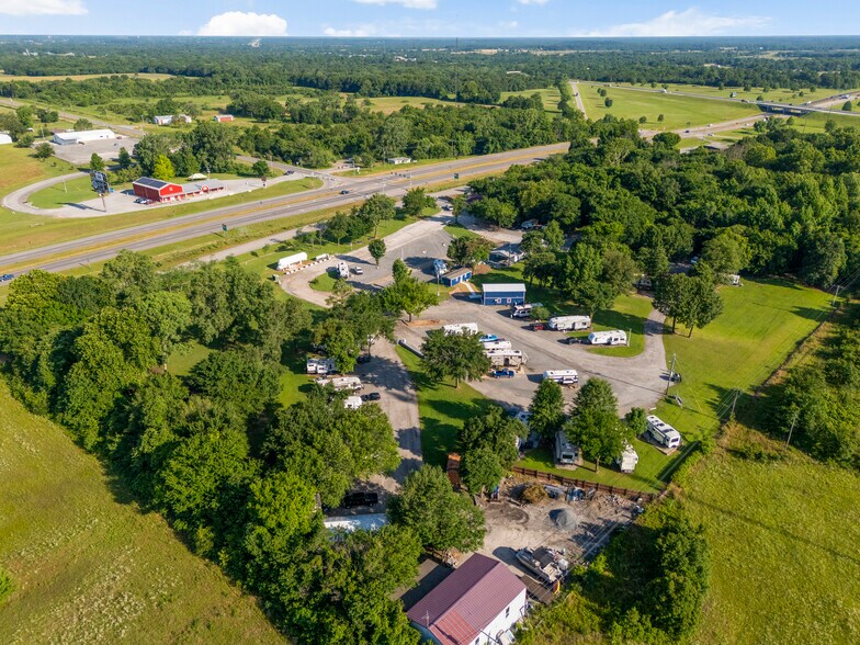 More Photos Of 6476 N 35th St W, Porter Trailer Camper Park For Sale