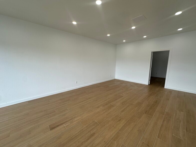 More Photos Of 1148-1152 SE Highway 484, Ocala Storefront For Lease