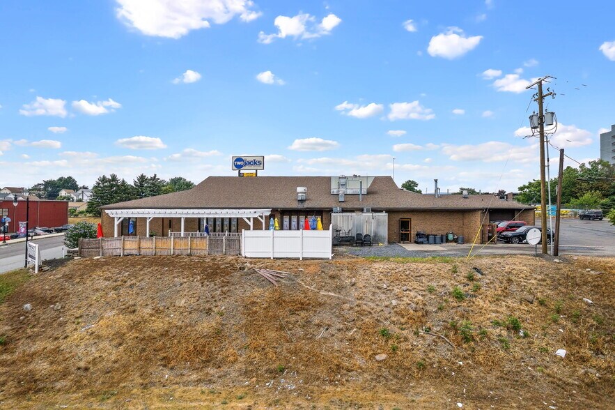 More Photos Of 380 Coal St, Wilkes Barre Freestanding For Lease