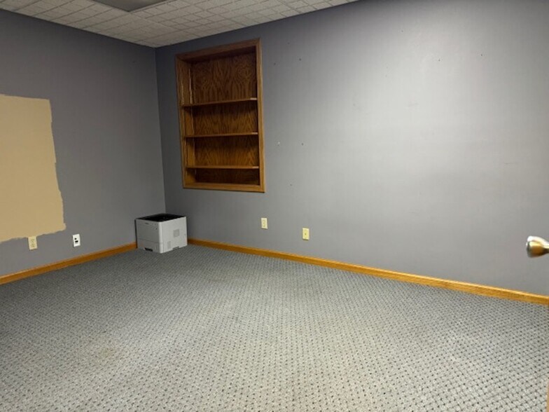 More Photos Of 322 4th St, West Point Office Residential For Sale