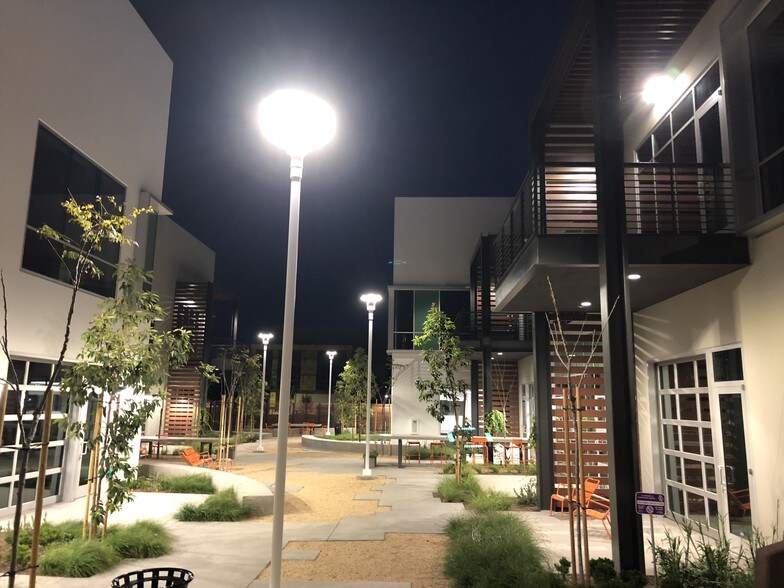 More Photos Of 3738 Bayer Ave, Long Beach Office For Sale