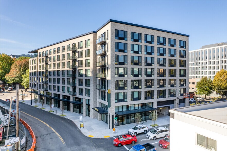 More Photos Of 1725 SW Salmon St, Portland Apartments For Lease