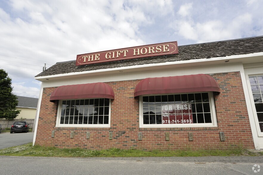 More Photos Of 30 Main St, Topsfield Storefront For Lease