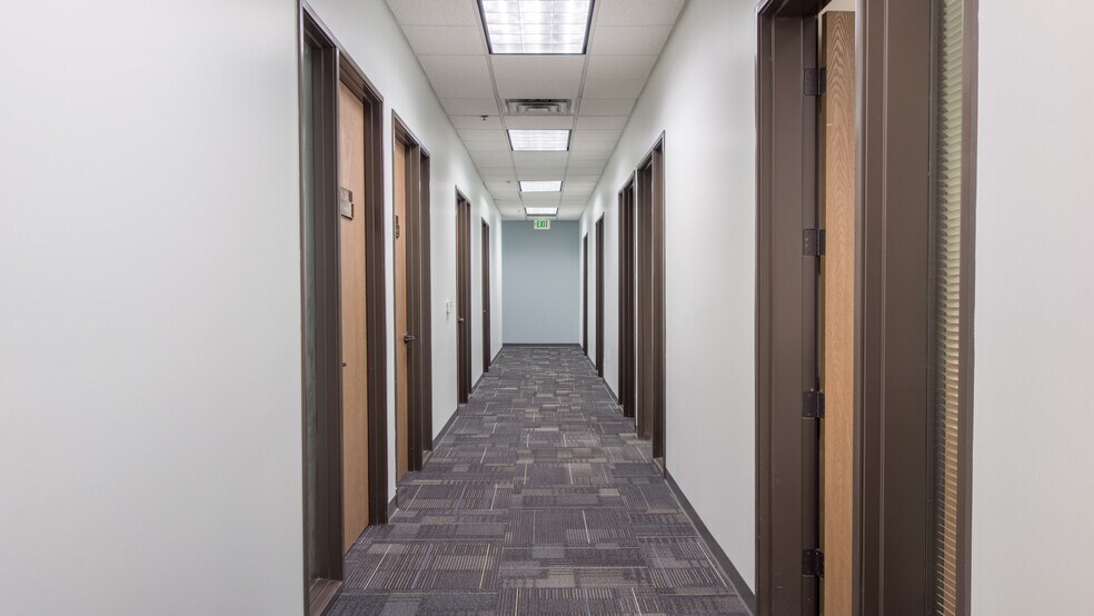 More Photos Of 17528-17588 E Rowland St, City of Industry Light Distribution For Lease