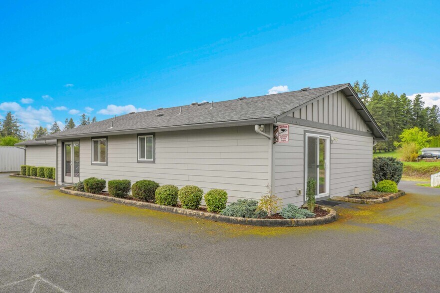 More Photos Of 406 NE 184th St, Ridgefield Office Residential For Lease