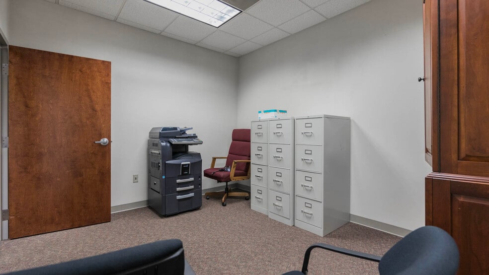 More Photos Of 12927 Plaza Dr, Richmond Light Manufacturing For Lease