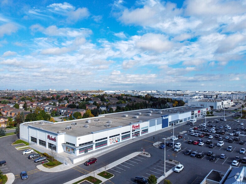 More Photos Of 905 Britannia Rd, Mississauga Storefront For Lease