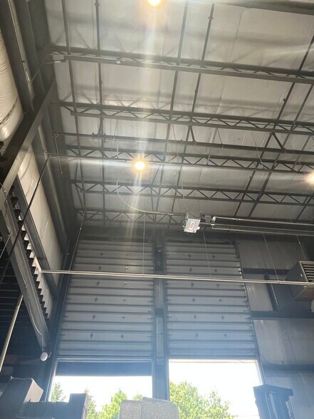 More Photos Of 1401 AIP Dr, Middletown Warehouse For Sale