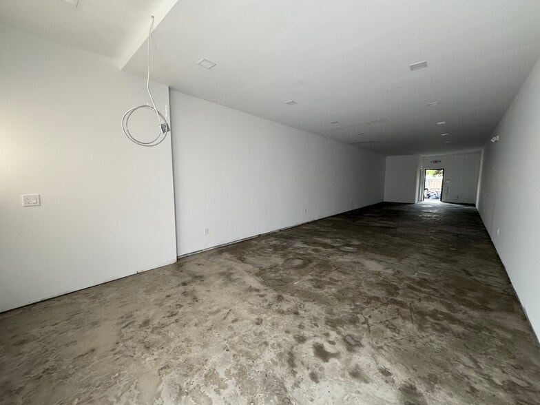 More Photos Of 1225-1235 Grundy Ave, Holbrook Storefront For Lease