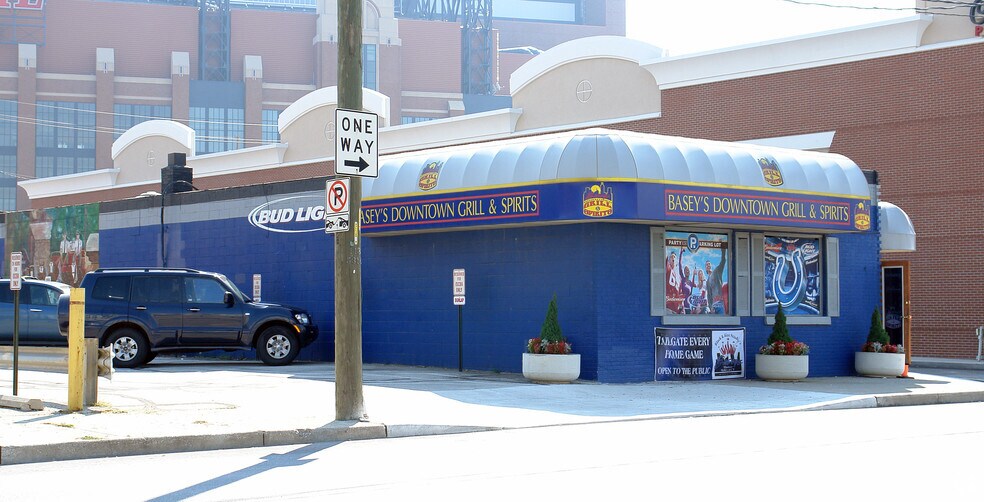 More Photos Of 419 S West St, Indianapolis Freestanding For Lease