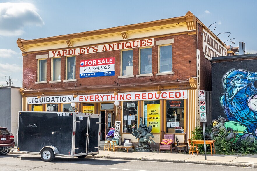 Primary Photo Of 1240 Bank St, Ottawa Storefront Retail Office For Sale