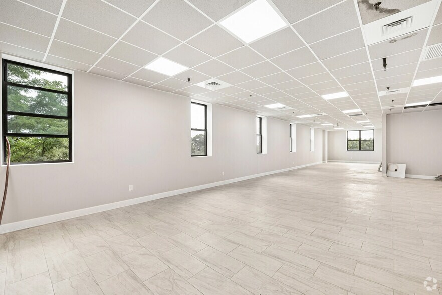 More Photos Of 949-955 Yonkers Ave, Yonkers Medical For Lease