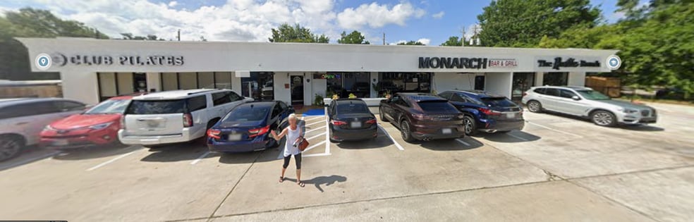 More Photos Of 14129 Memorial Dr, Houston Restaurant For Sale