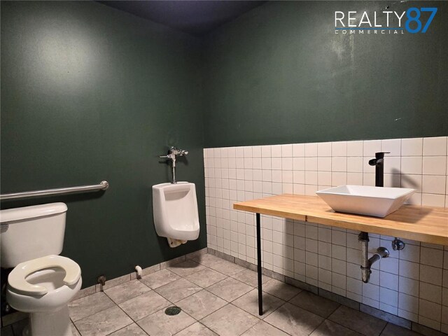 More Photos Of 600 Blairs Ferry Rd NE, Cedar Rapids Office For Lease