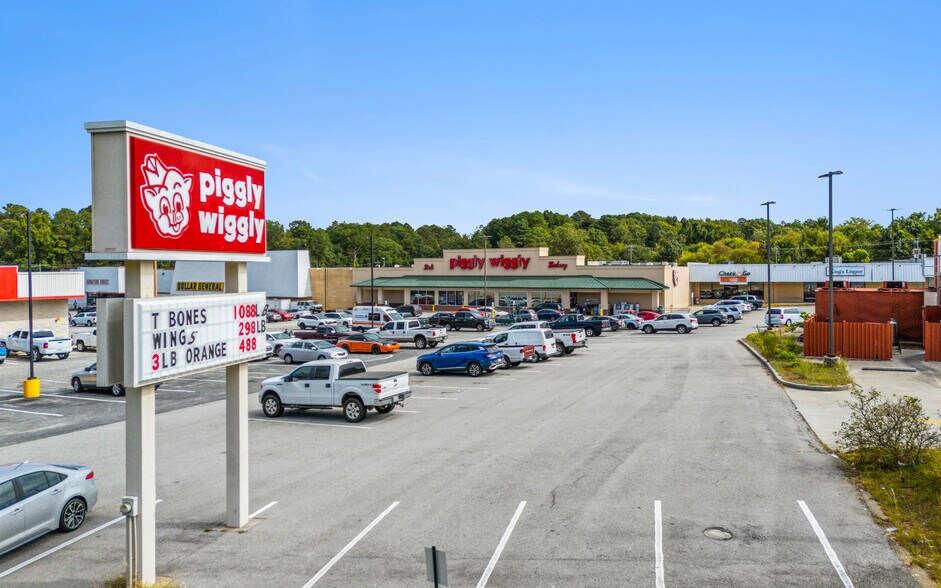 More Photos Of 2070-2076 Columbia Rd, Orangeburg Unknown For Lease